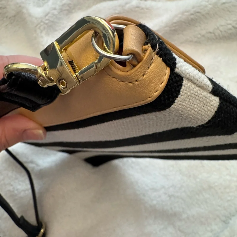 Stella & Dot Convertible Envelope Crossbody - Picture 6 of 8